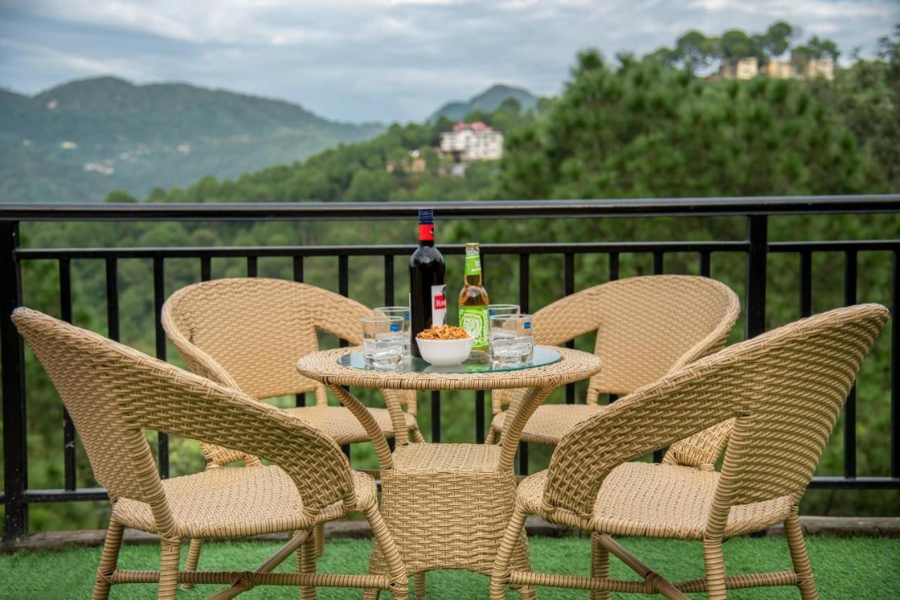 Mystic Kasauli I Pvt Balcony I Peacefull Area I Serviced Apt I By Exotic Stays Exterior photo